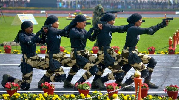 Defence Jobs: CRPF, CISF এবং আর্মি সহ একাধিক শূন্যপদে নিয়োগ, কারা পারবেন আবেদন করতে?
