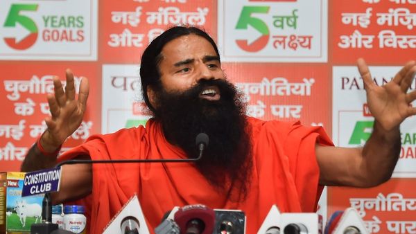 ধর্মান্তরণের চেষ্টা চলছে বিশ্বজুড়ে, ইসলাম ও খ্রিস্টান ধর্মের কড়া সমালোচনা রামদেবের