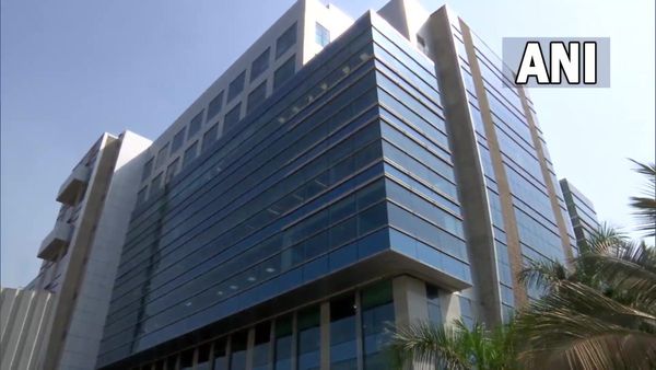 'সম্পাদকীয় স্বাধীনতা অত্যন্ত গুরুত্বপূর্ণ', বিবিসির আয়কর তল্লাশির পরেই বার্তা ব্রিটেনের