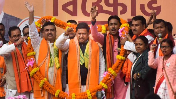 মতুয়াদের নাগরিকত্বের প্রতিশ্রুতিই সার, ২৪শে আবেগ ধরে বাঁচতে চাইছে বিজেপি