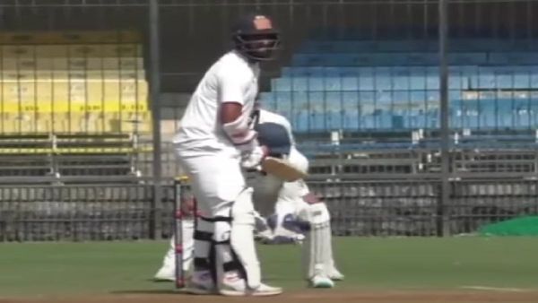 ফিজিও ১০ বার বারণ করেছিলেন, সংশয় ছিল কেরিয়ার নিয়ে! তবু কেন ব্যাট হাতে মাঠে হনুমা বিহারী?