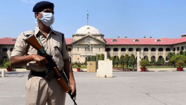 গণধর্ষণে অভিযুক্ত হতে পারেন মহিলারাও! নজিরবিহীন পর্যবেক্ষণ হাইকোর্টের