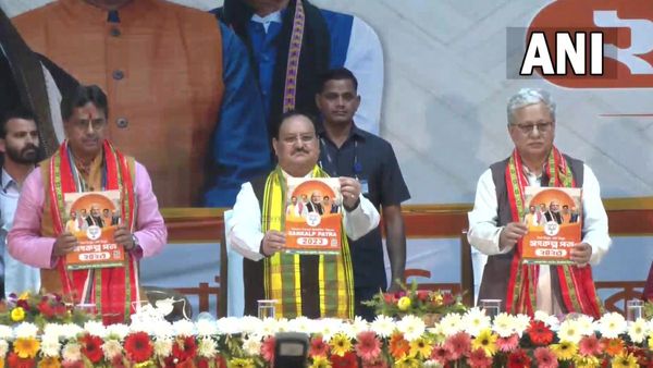 Tripura Election: বিনামূল্যে দুটি সিলিন্ডার থেকে স্কুটি! 'সংকল্পপত্রে' আরও একাধিক প্রতিশ্রুতি বিজেপির