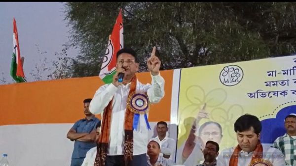 ঘরে বাইরে সর্বত্র শত্রু, যে কোনও জায়গাতেই খুন হওয়ার শঙ্কা 'মমতা ঘনিষ্ট' কাজল শেখের