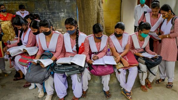 প্রকাশিত সিবিএসসি'র ক্লাস ১২ এর ফলাফল, কীভাবে কোথায় দেখবেন রেজাল্ট