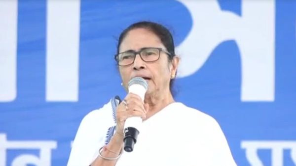 টাকা দিচ্ছে না কেন্দ্র, ঘাটাল মাস্টার প্ল্যানের অনুমোদন নিয়ে কেন্দ্রের বিরুদ্ধে বঞ্চনার অভিযোগে মমতার