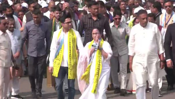 মমতা'র নেতৃত্বে বিজেপির চক্রব্যুহ ধ্বংস হবে! ত্রিপুরায় পরিবর্তনের ডাক দিয়ে মন্তব্য অভিষেকের