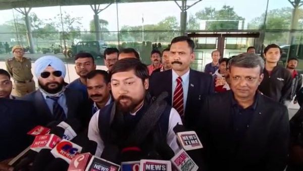 পঞ্চায়েত নির্বাচনের ইস্যু এবার বিমান পরিষেবা, নিশীথের মাস্টারস্ট্রোক নিয়ে কটাক্ষ উদয়নের