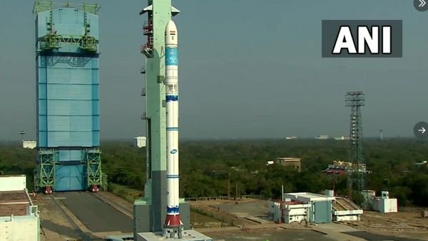 ওয়ান ওয়েব ইন্ডিয়া-২ মিশনের বৃহত্তম রকেট উৎক্ষেপণ করতে চলেছে ISRO