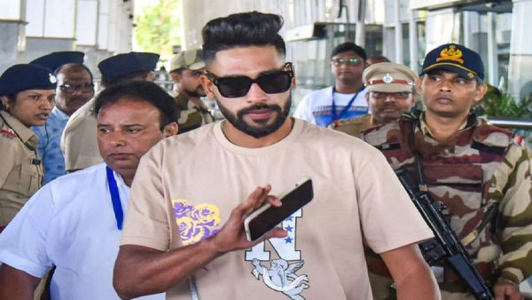 মহম্মদ সিরাজ ও উমরান মালিক হিন্দুত্ববাদীদের রোষের মুখে, ভাইরাল ভিডিও নিয়ে চলছে চাপানউতোর