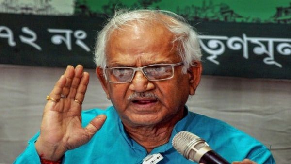 গোর্খা জনজাতিরা বহিরাগত ও অনুপ্রবেশকারী! শোভনদেবের ‘অবমাননাকর’ মন্তব্যের বিরোধিতায় বিজেপি