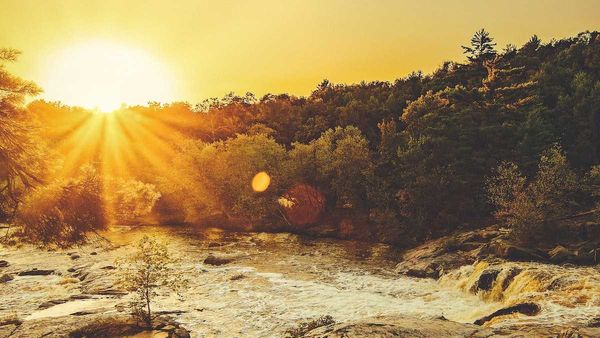 শনি-সূর্যের একই রাশিতে প্রবেশ, কোন কোন রাশির জীবনে আসতে চলেছে ভালো সময়