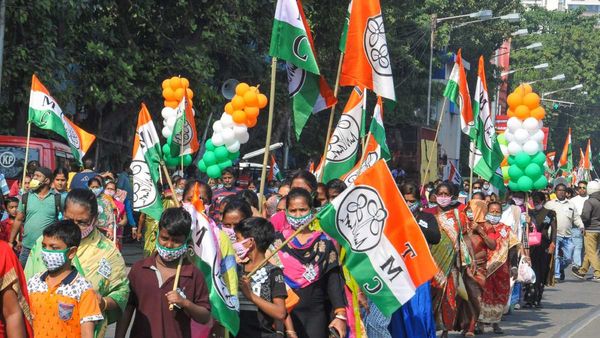 পঞ্চায়েত নির্বাচনের আগে পদত্যাগের হিড়িক তৃণমূলে! ১২ সদস্যের ইস্তফায় অস্বস্তি