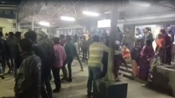 বীরভূমে বোমায় খুন দুই তৃণমূলকর্মী! সরিয়ে দেওয়া হল জেলার পুলিশ সুপারকে