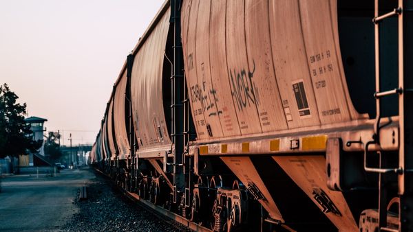 Fact check: একটি রেকে থাকা ৯০ টি কন্টেনার  নিখোঁজ! ঠিক কী হয়েছে, কী বলছে ভারতীয় রেল