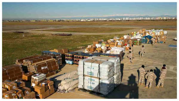 তুরস্কে ত্রাণ 'ফেরত' পাকিস্তানের! সাংবাদিকের বিস্ফোরক দাবি ঘিরে শোরগোল