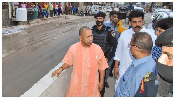 UP Budget 2023: বিপুল উন্নয়ন যজ্ঞ! রাস্তা-এক্সপ্রেসওয়ে, মেট্রোরেলে ৫৫ হাজার কোটি বরাদ্দ যোগী সরকারের