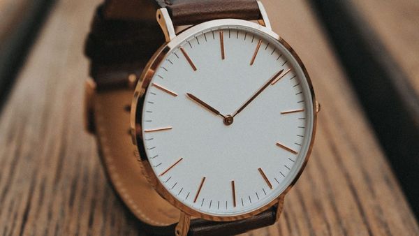 ঘড়ির কাঁটা কেন ১০ টা ১০ সেট করা থাকে! কখনো ভেবে দেখেছেন কি, জানুন কারণ