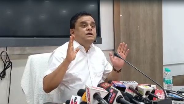 বিতর্কের মধ্যেও মিড ডে মিল প্রকল্পে রাজ্যকে ২০০০ কোটি টাকা বরাদ্দ করল কেন্দ্র