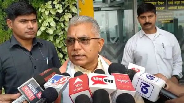 বনধ ডেকে যাঁরা রেকর্ড গড়েছে তাঁরা ধর্মঘটে বাধা দেয় কোন মুখে? ধর্মঘটীদের পাশে দাঁড়িয়ে হুঙ্কার দিলীপ ঘোষের