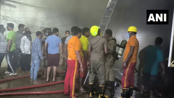 পুরীর জগন্নাথ মন্দিরের পাশে বিধ্বংসী অগ্নিকাণ্ড, উদ্ধার শতাধিক পর্যটক