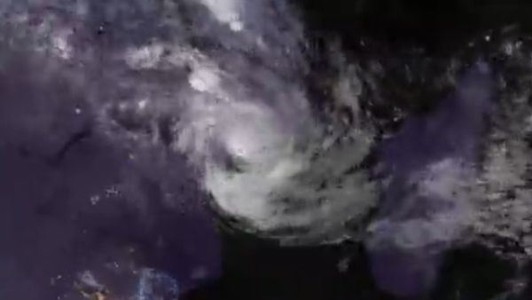 ৪৫ দিন ধরে বয়ে চলেছে ঘূর্ণিঝড় ফ্রেডি! ৮০০০ কিলোমিটার পথ পেরিয়ে তাণ্ডব উপকূলে