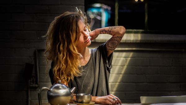 পর্যাপ্ত পরিমাণে ঘুম, খাওয়া-দাওয়ার পরেও কেন ক্লান্ত হয়ে পড়ছেন আপনি, জানুন আসল কারণ