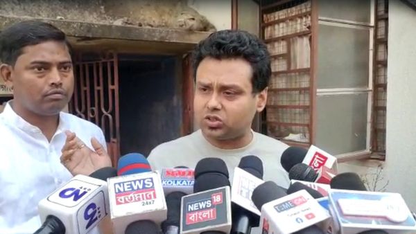 ২৪ বছরের পুরুষের শ্লীলতাহানি! গ্রেফতার হওয়া কৌস্তভ বাগচির পাশে বিকাশ-নৌশাদ-বিশিষ্টজনেরা