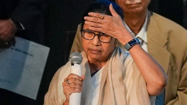 তৃণমূল বিধায়কের বিদ্রোহ মমতার বিরুদ্ধেই! পঞ্চায়েত ভোটের আগেই কি দলত্যাগের সম্ভাবনা