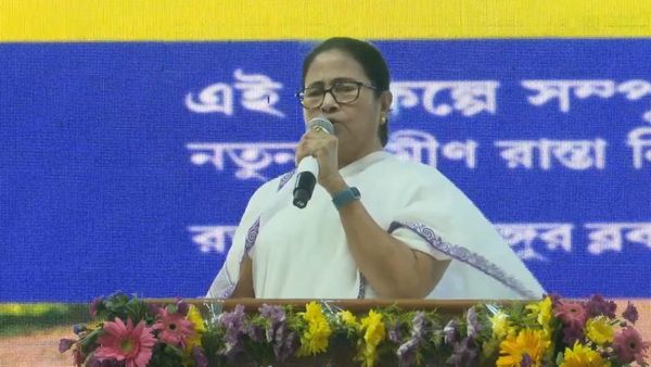 পঞ্চায়েতের আগে ভিত গাঁথলেন মমতা, গ্রামে গ্রামে শুরু ১২ হাজার কিলোমিটার রাস্তার নির্মাণ