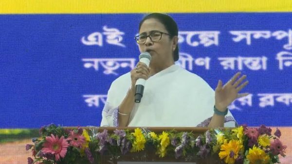 জিএসটি সমর্থন করা বড় ভুল ছিল, সিঙ্গুরের বুকে দাঁড়িয়ে কেন একথা বললেন মমতা