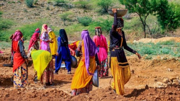 তহবিল ব্যবহারে অনিয়মের অভিযোগ! ২০২৩-২৪ অর্থ বর্ষেও MGNREGA-তে 'ব্রাত্য' বাংলা, প্রতিবাদ বিভিন্ন সংগঠনের