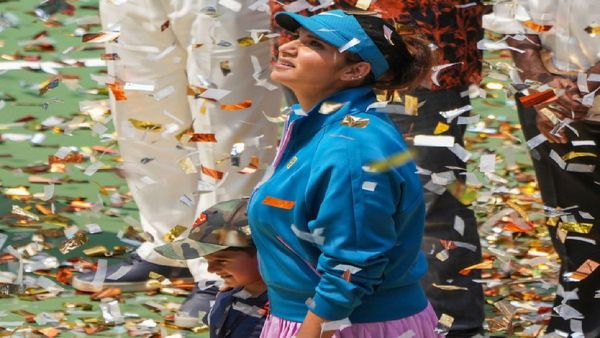 সানিয়া মির্জার বিদায় সংবর্ধনায় তারকার মেলা, যেখানে শুরু সেখানেই কেরিয়ার শেষ প্রদর্শনী ম্যাচ খেলে