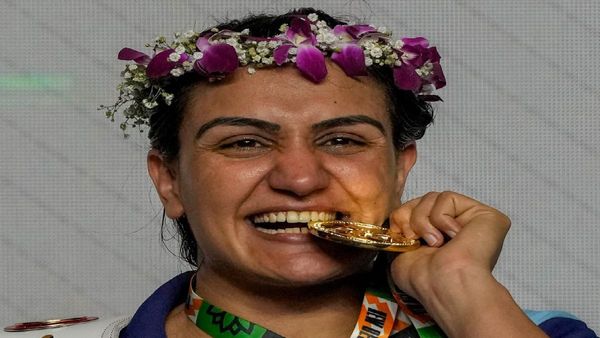 বিশ্ব বক্সিংয়ে ভারতের সোনার দিন, নীতুর পর বিশ্বসেরা সুইটি! কাল নিখাত ও লাভলিনার ফাইনাল