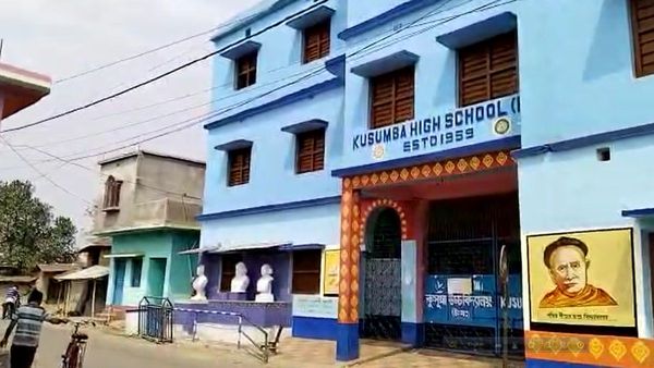 কলকাতা হাইকোর্টের নির্দেশে চাকরি বাতিল মুখ্যমন্ত্রীর ভাইঝির! অস্বস্তি শাসকদলে