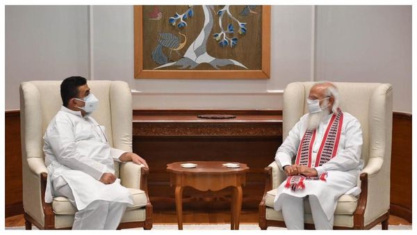 সারদা চিটফান্ডের সব থেকে বড় সুবিধাভোগীকে পেতে অনিচ্ছা CBI-এর! প্রধানমন্ত্রী মোদীকে বিস্ফোরক চিঠি শুভেন্দুর