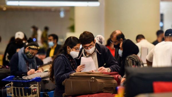 আমেরিকায় চাকরি এবং ইন্টারভিউ দেওয়ার সুযোগ থাকছে বিজনেস-টুরিস্ট ভিসাতেও