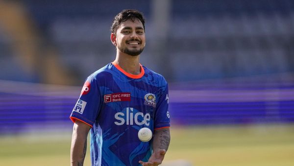 IPL: মুম্বইয়ের বিরুদ্ধে টস জিতে বল করার সিদ্ধান্ত নিল সানরাইজার্স হায়দরাবাদ