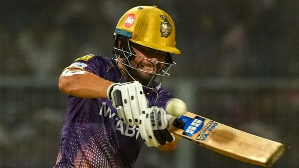 রিঙ্কুকে অভিনন্দন শ্রেয়সের, নায়ককে শুভেচ্ছা শাহরুখ কন্যা সুহানার