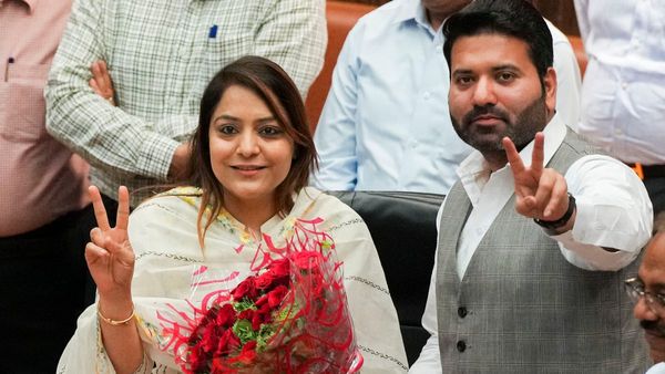 দিল্লির মেয়র-নির্বাচনে সহজ জয় আপের! কিন্তু মাসখানের ব্যবধানে কেন দুবার ভোট