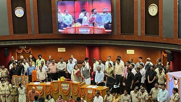 দিল্লি পুরসভায় আপের বড় জয়! বিনা প্রতিদ্বন্দ্বিতায় নির্বাচিত মেয়র-ডেপুটি মেয়র