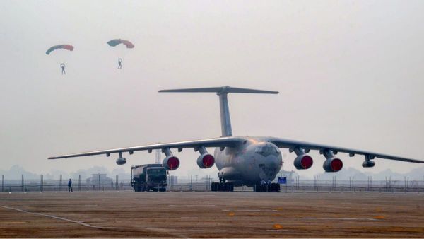 সুদান থেকে ভারতীয়দের উদ্ধারে 'পজিশন' নিল বায়ুসেনার C-130s বিমান, নৌবাহিনীর জাহাজ
