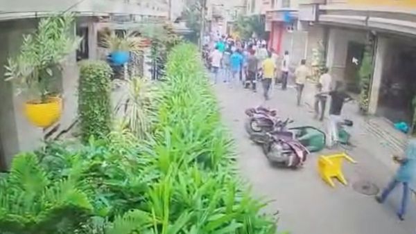 খাস কলকাতায় তৃণমূলের গোষ্ঠী সংঘর্ষের অভিযোগ! গুলিতে জখম এক ব্যক্তি