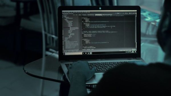 'সাইবার যুদ্ধ' চালাতে হ্যাকারদের নজরে ভারতের ১২ হাজার ওয়েবসাইট! জারি Alert