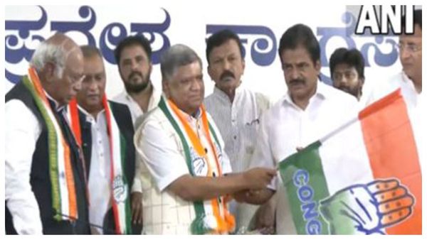 কর্নাটকে কংগ্রেসের প্রচারকের তালিকায় আজহার, কানহাইয়া কুমার! 'ব্রাত্য' সচিন পাইলট, জল্পনা তুঙ্গে