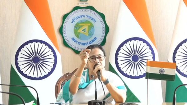 ২০২৪-এ বিজেপি আসবে না! ‘নিশ্চিত’ মমতার বার্তায় মিলল ‘বিরোধী ঐক্যে’র সূত্র