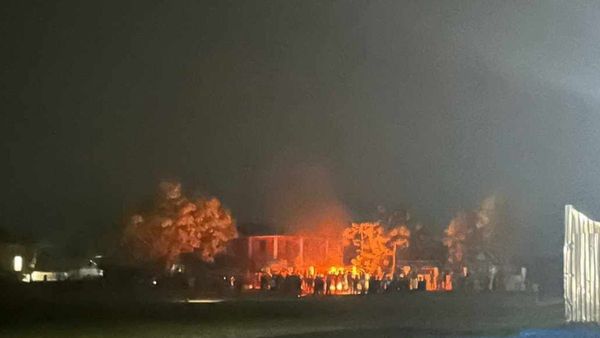 উত্তপ্ত মণিপুর, দাউ দাউ করে জ্বলছে মুখ্যমন্ত্রীর উদ্বোধনস্থল! বন্ধ ইন্টারনেট