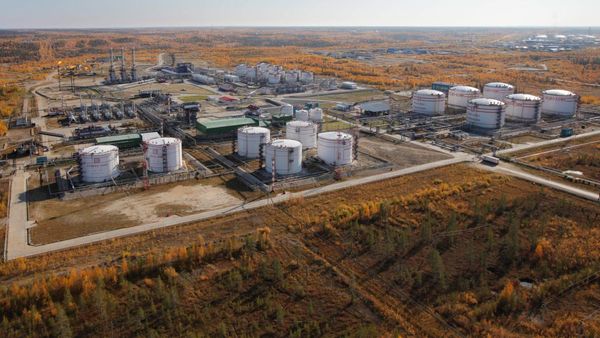 ওপেক উৎপাদন কমাতেই জ্বালানির দামে ৮% বৃদ্ধি! বিশ্বব্যাপী ফের মুদ্রাস্ফীতির আশঙ্কা