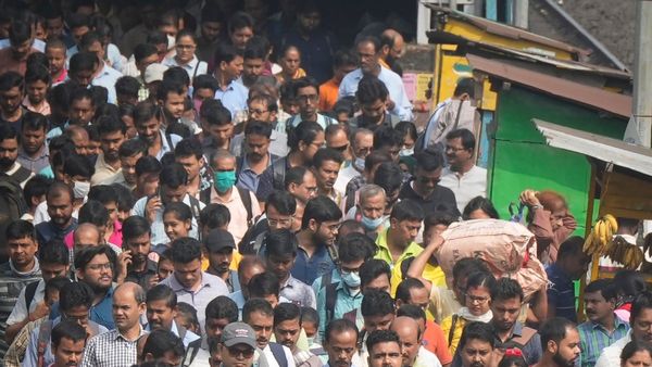 বেশ কিছু নতুন প্রশ্নের মুখে পড়তে হবে! নতুন আদমশুমারিতে মানা হচ্ছে না নতুন ধর্মের অন্তর্ভুক্তি