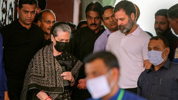 মানহানির মামলায় নিম্ন আদালতের রায়কে চ্যালেঞ্জ, সুরাতের দায়রা আদালতে আবেদন করছেন রাহুল